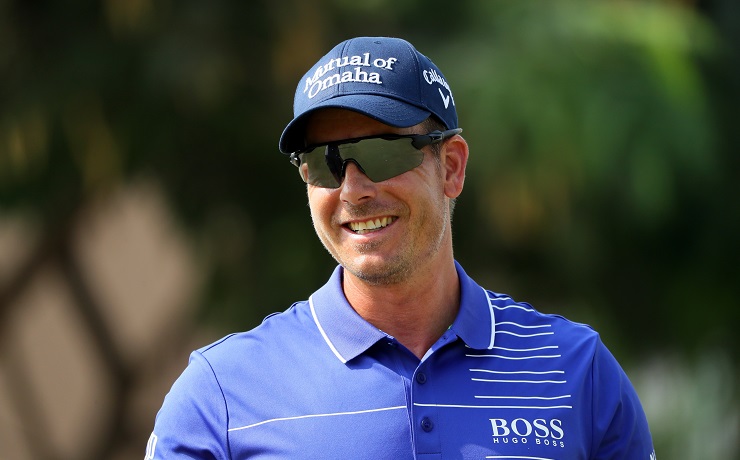 Stenson steadies the ship