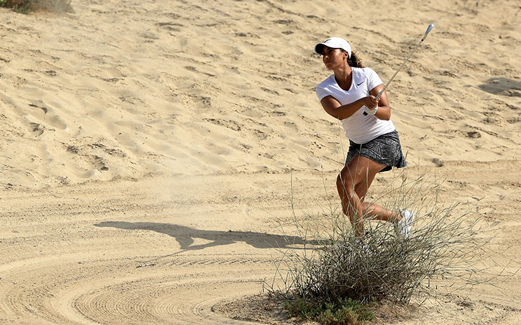 Woods puts her late wobble into perspective