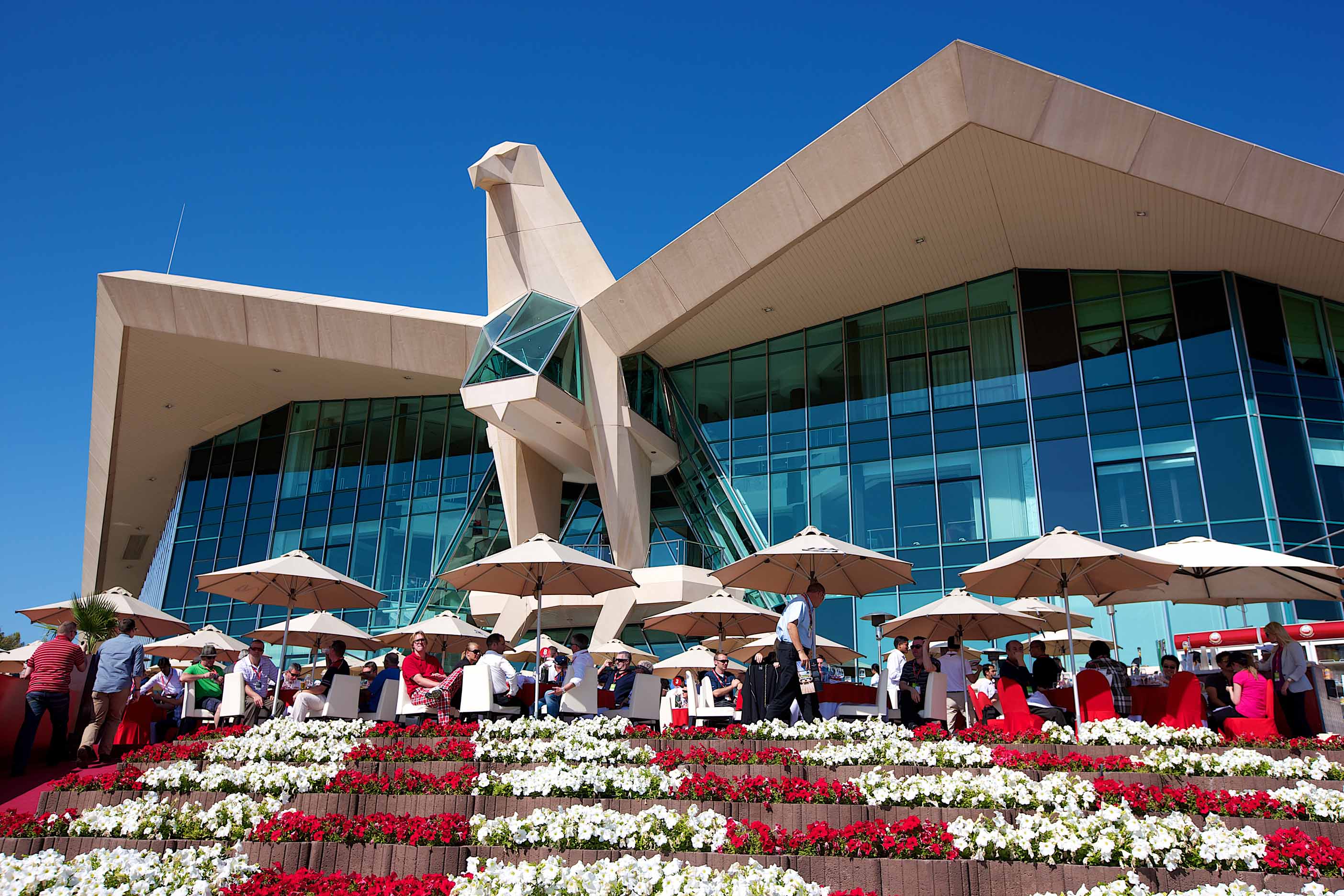 Experience five-star hospitality while spending a day on the green