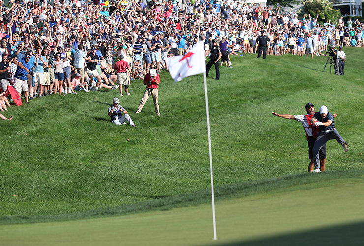 Jordan Spieth’s caddy is keeping that rake he tossed in that epic celebration