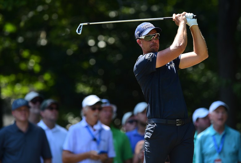 Henrik Stenson wins Wyndham Championship by one over Ollie Schniederjans