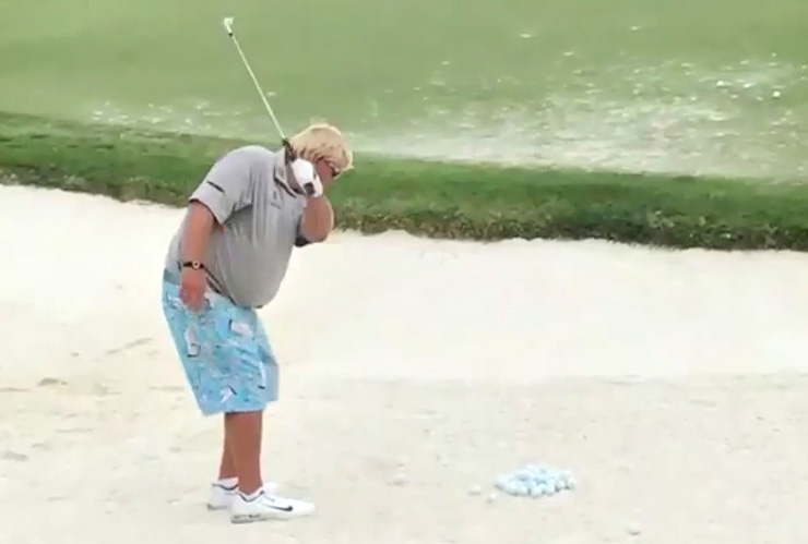PGA Championship 2017: John Daly is really good at hitting bunker shots one-handed