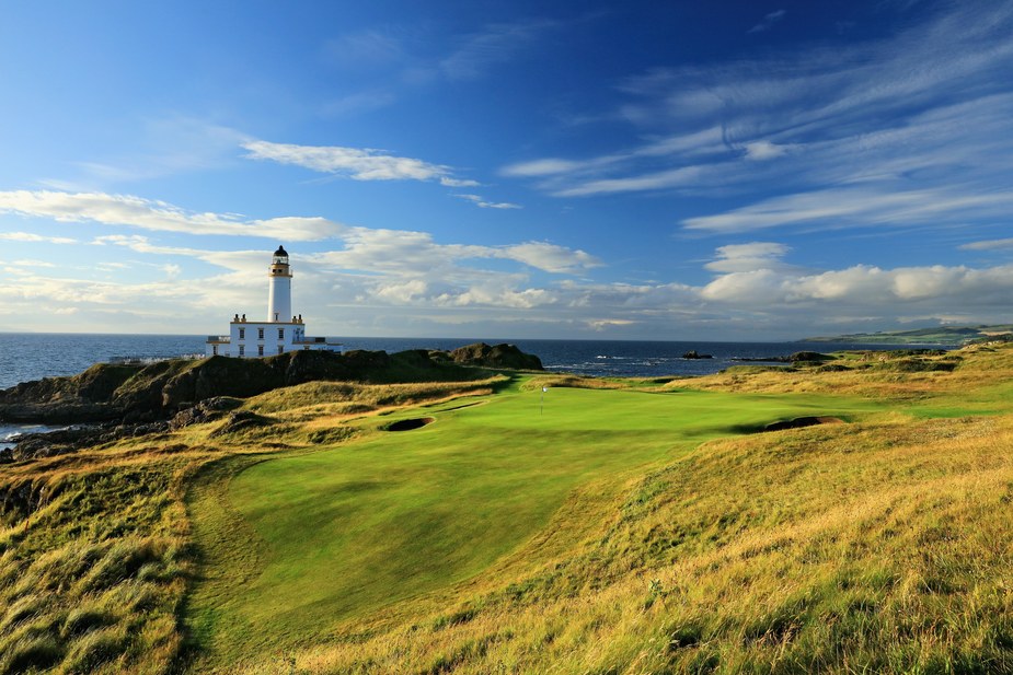 Trump Turnberry, Trump International Golf Links post losses of nearly $25 million