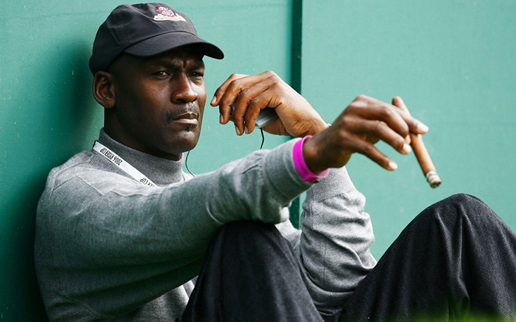 Michael Jordan talks golf — and smoking SIX cigars per day — in Cigar Aficionado interview