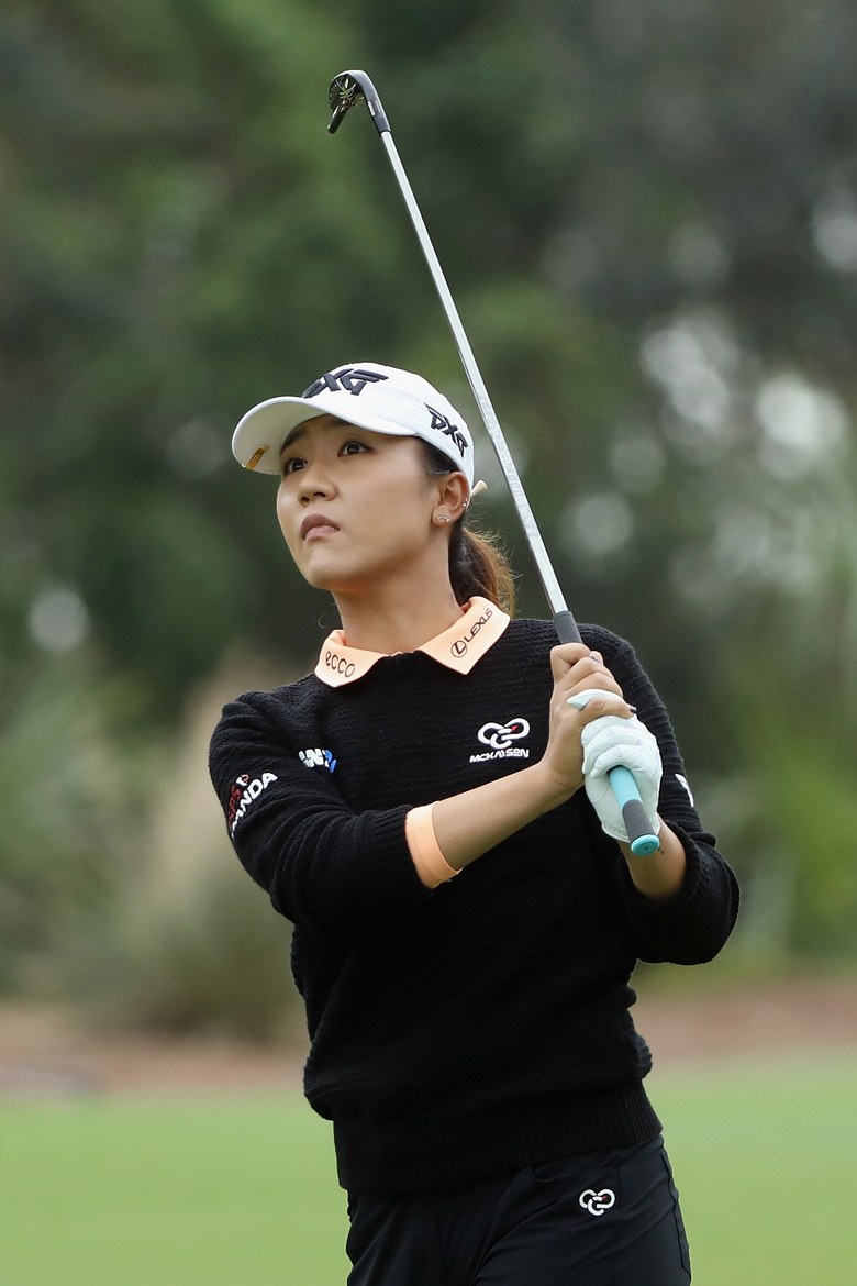 Heroics on the 18th put Lydia Ko one back at CME Group Tour Championship