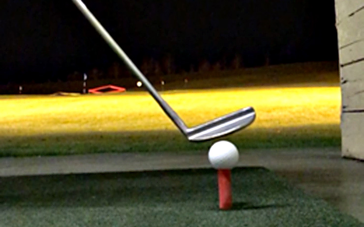 This guy’s “putter stinger” is absolutely mesmerising to watch