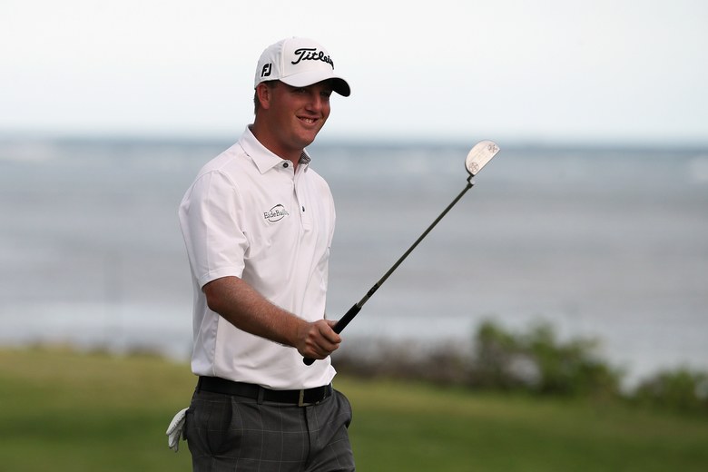 Tom Hoge leads Brian Harman, Patton Kizzire by one stroke at the Sony Open in Hawaii