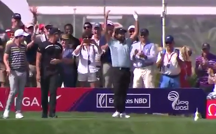 Watch Alex Levy ace the 171 yard par-3 4th at Emirates Golf Club