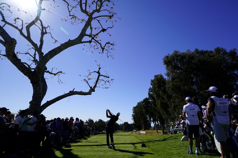 Dustin Johnson’s usual weekend form at Riviera allows him to climb into contention at the Genesis Open