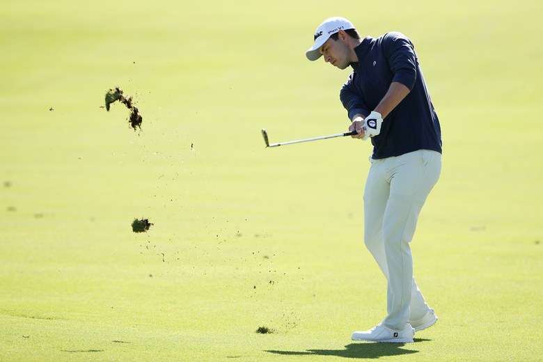 Patrick Cantlay, Tony Finau tied for the first-round lead at the Genesis Open
