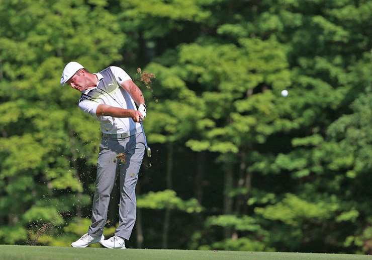 Bryson DeChambeau surges into the lead with bogey-free 66 on Saturday at the Memorial