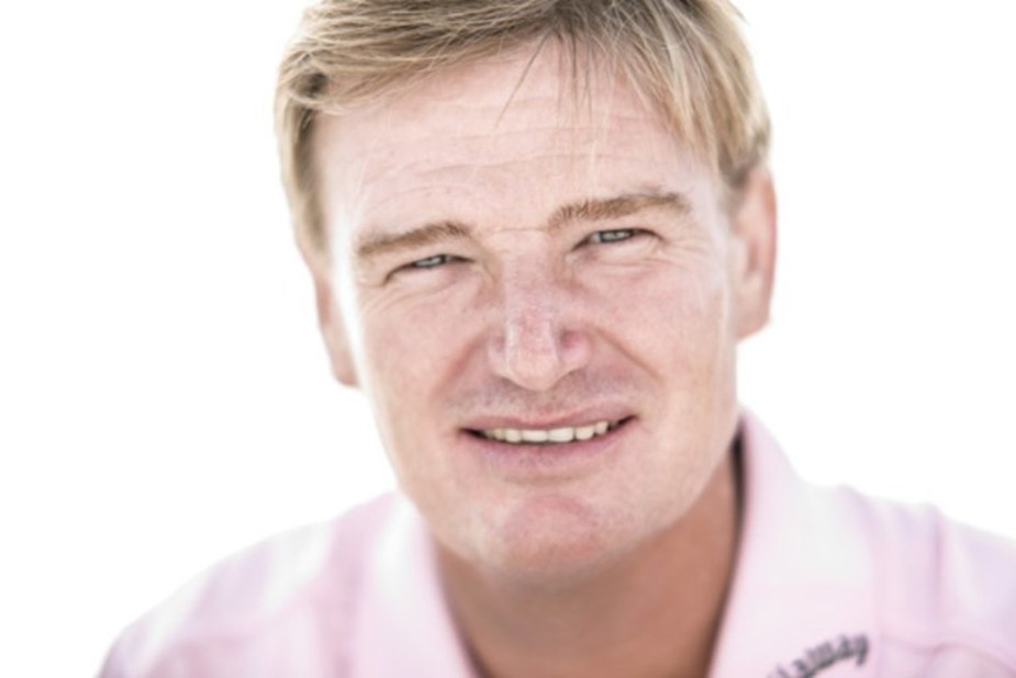 That crazy story about Ernie Els wrestling Steve Marino on his private jet? Yeah, Els says it’s true