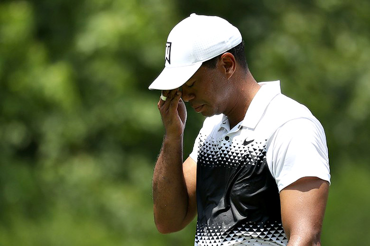 Tiger Woods posts ‘frustrating’ third-round 68, leaving him well back of the leaders at Quicken Loans National