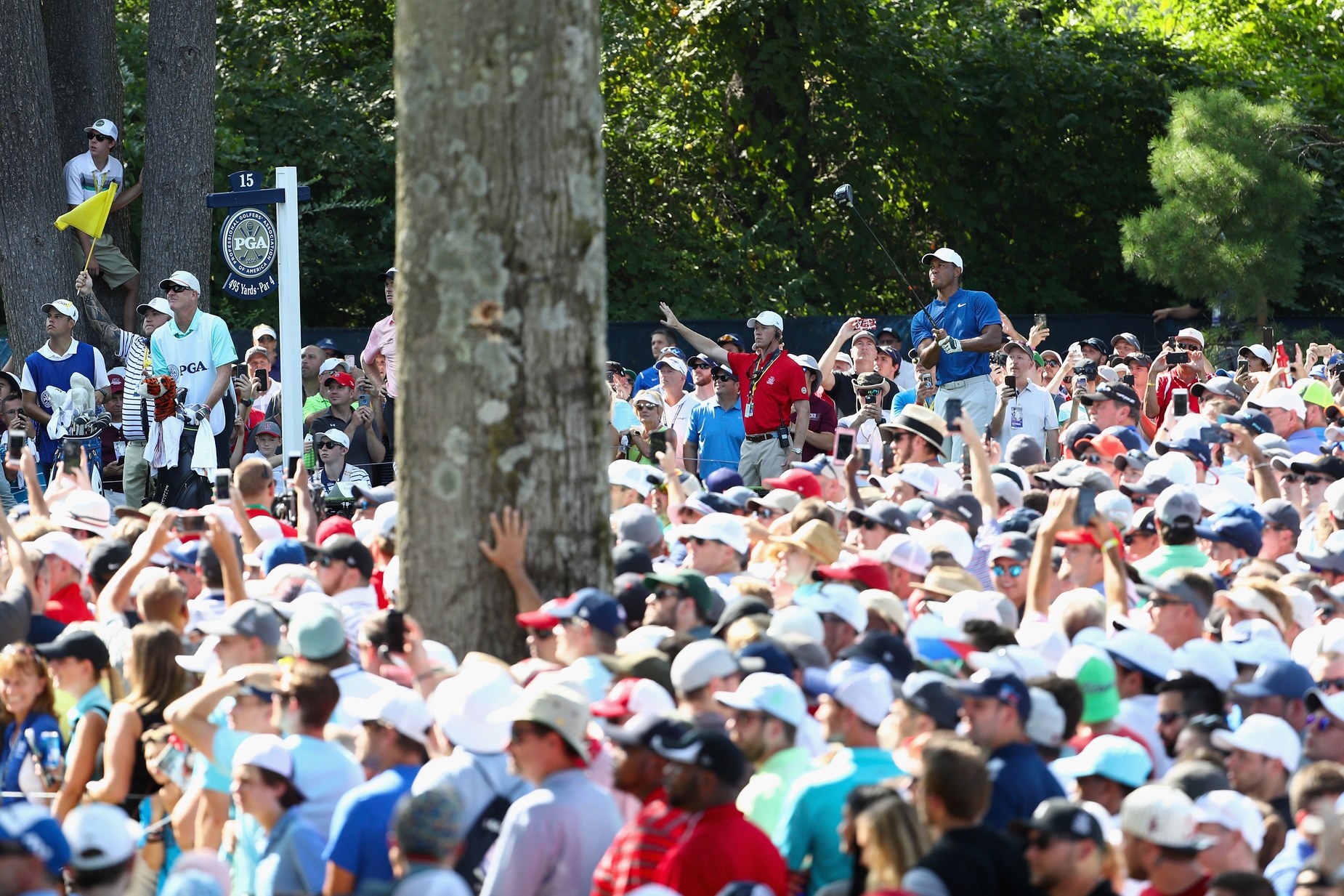 From Rahm to Rickie to, yes, Tiger, there’s a crowd chasing Brooks Koepka at Bellerive