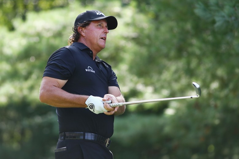 Phil Mickelson affords himself some Ryder Cup breathing room by making cut in Boston
