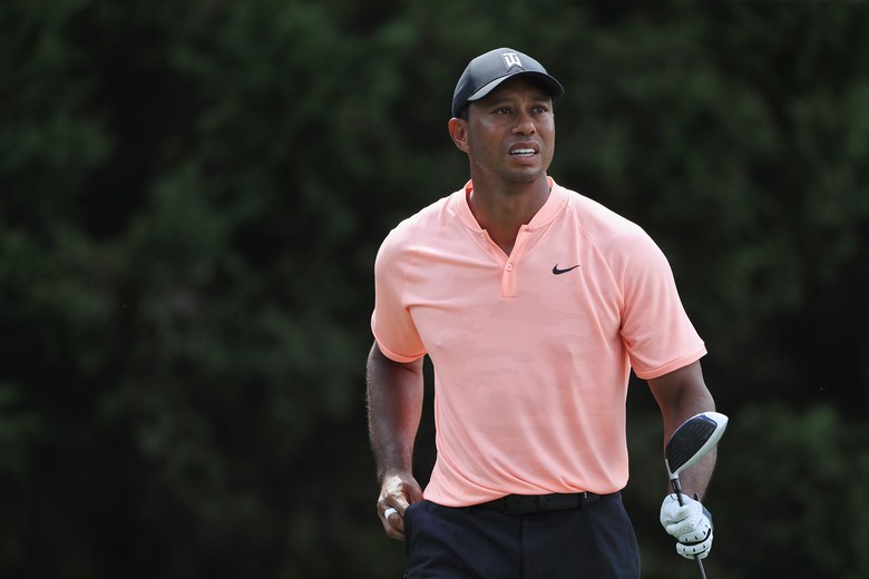 Tiger Woods is co-leading the Tour Championship, but would be five shots back according to next year’s strokes-based system