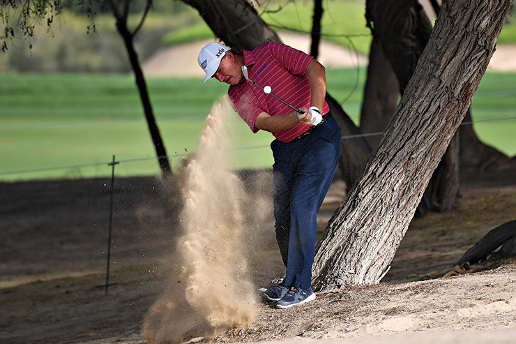 Ernie Els rolls in the putts to roll back the years in Dubai: “You’ve got to love it”