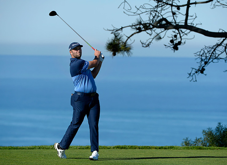 Jon Rahm matches career-low round with 10-under 62, leads by one at Farmers Insurance Open