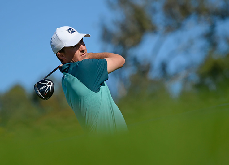 Jordan Spieth rediscovers putting stroke, but struggles with his swing
