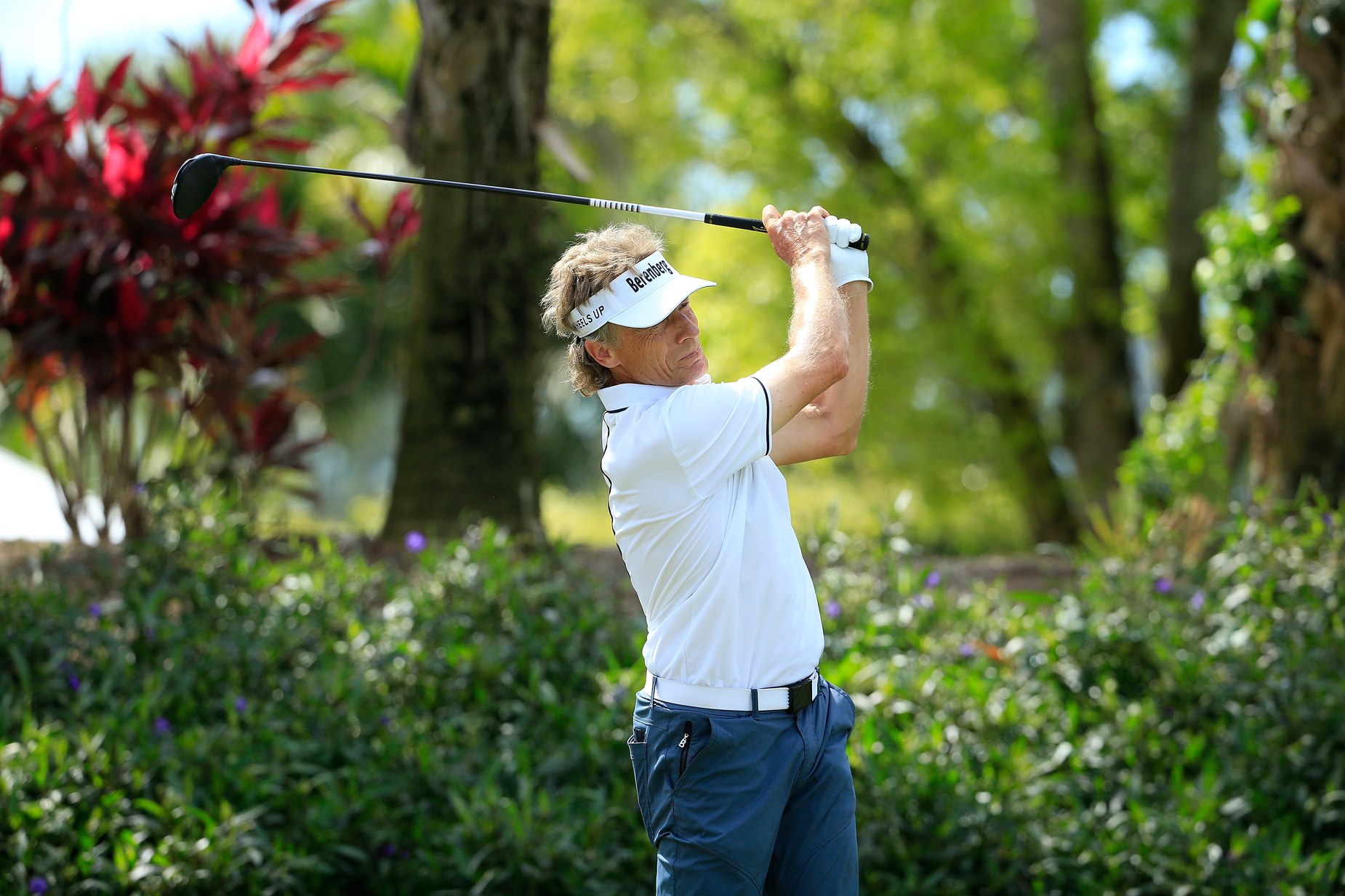 Bernhard Langer to give the field a reprieve, withdraws from Cologuard Classic with injury