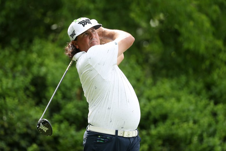Pat Perez finds new life in wake of calf injury and is one back going into final round at Quail Hollow