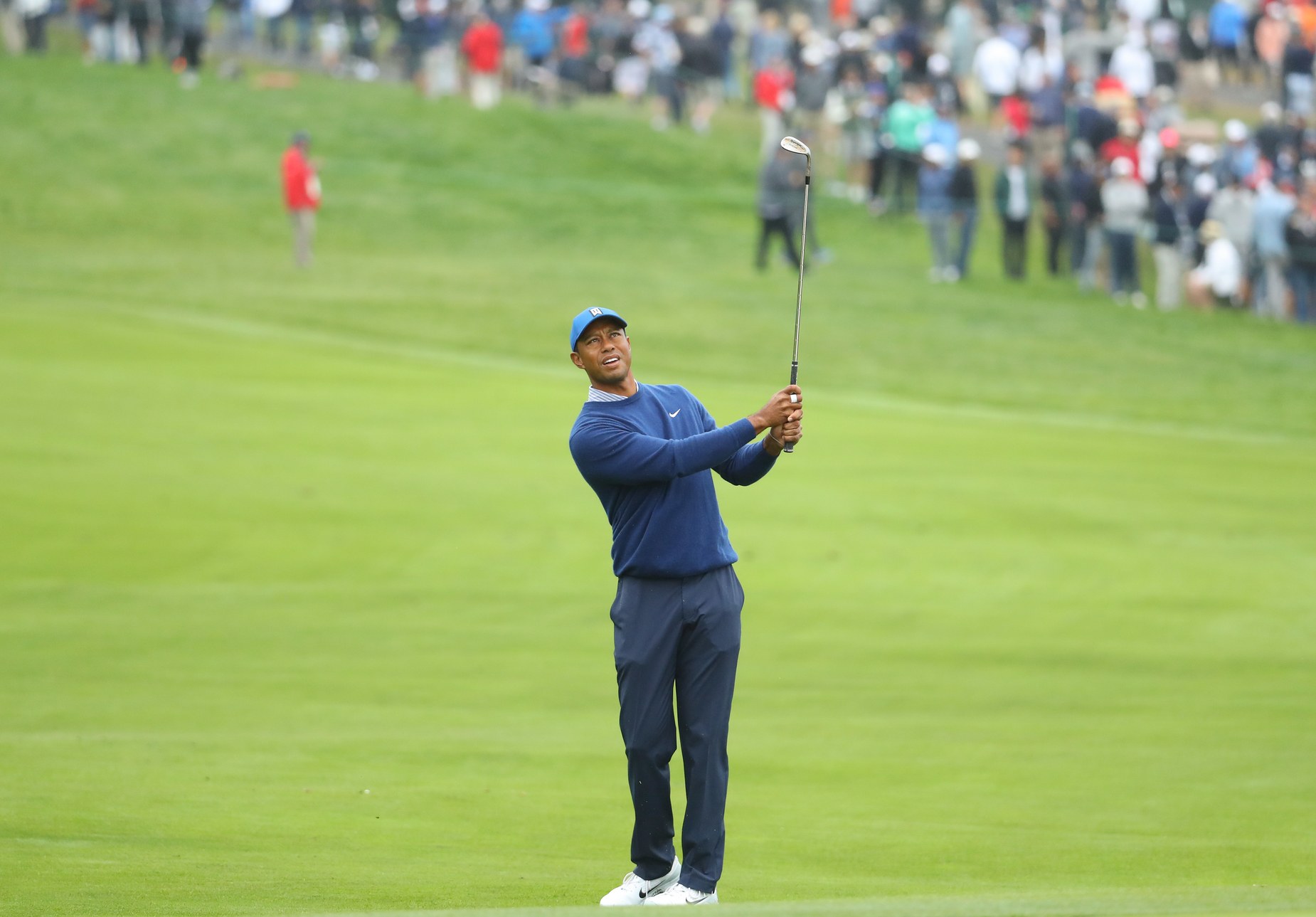 U.S. Open 2019: Putter woes, late stumble spoil Tiger Woods’ Friday at Pebble Beach