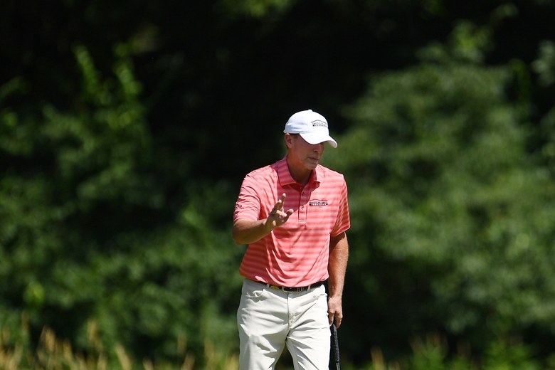 Steve Stricker opens a six-stroke lead in bid for his second major championship this season