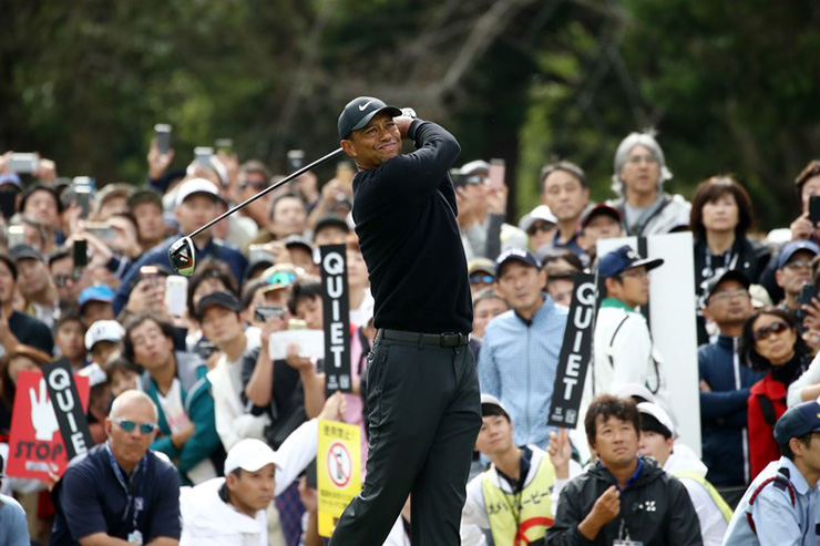 Tiger Woods returns with a flourish, shoots 64 and leads Zozo Championship
