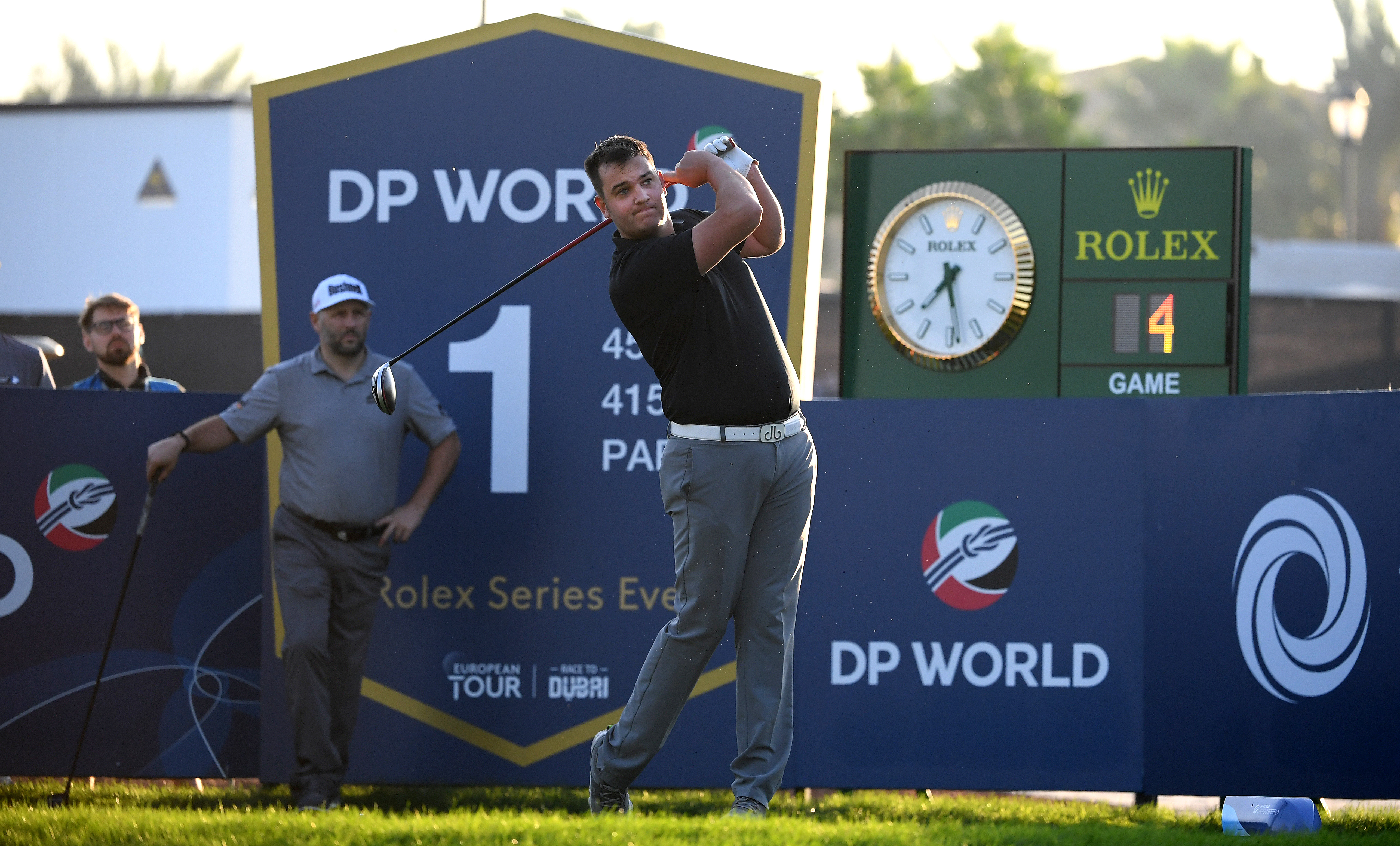 Groves fires 77 on Earth, leads inaugural EDGA Dubai Finale by two