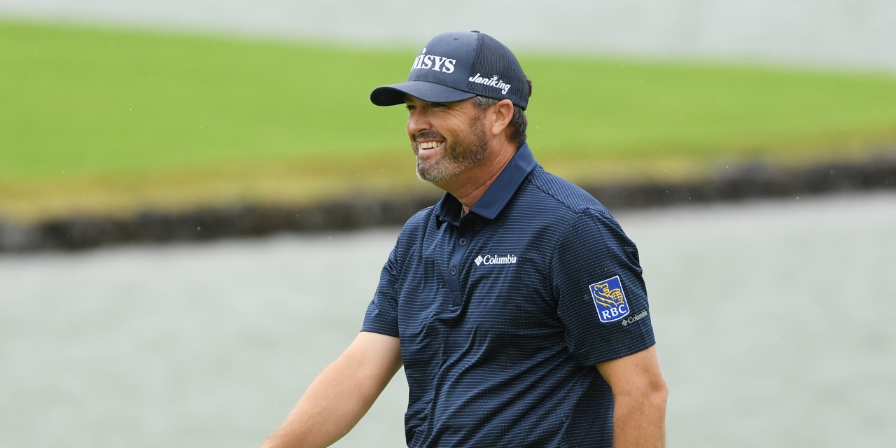 Ryan Palmer shoots 10-under 62 on the North Course at Torrey Pines, leads by two