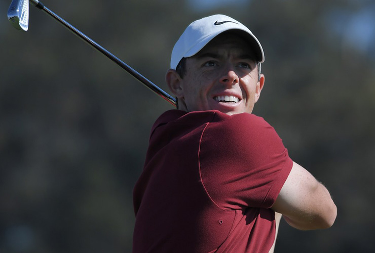 Rory McIlroy picks up where he left off, shoots first-round 67 at Torrey Pines