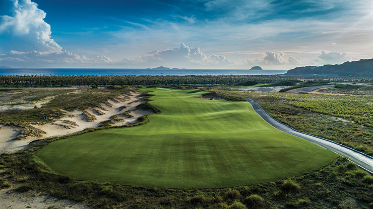 KN Golf Links – Cam Ranh: Vietnam’s Great (White Shark) Escape