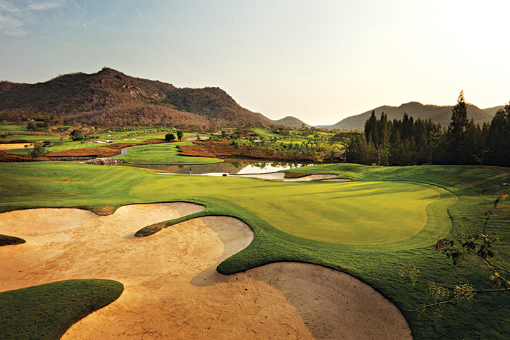 Travel Guide 2020: Black Mountain Golf Club