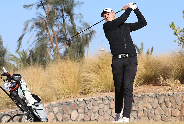 Rookie English pro Curtis Knipes fires 66 for first round lead in Egypt