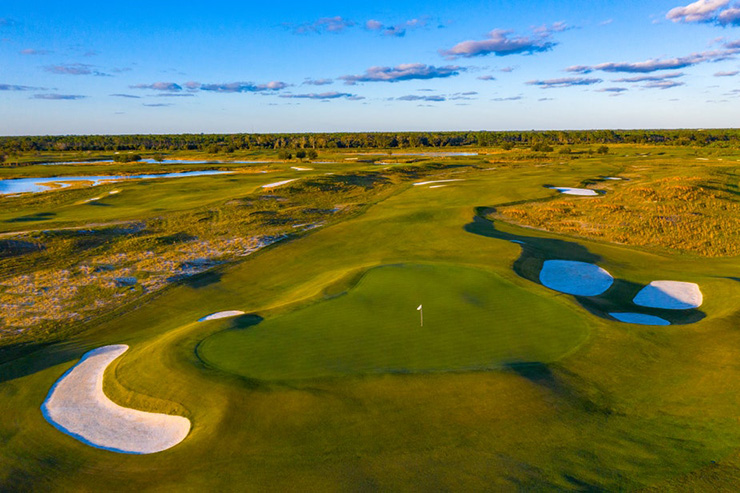 Michael Jordan’s (new) playground, Phil Mickelson’s big tease, and Joe Buck roasts Justin Thomas’ hairline
