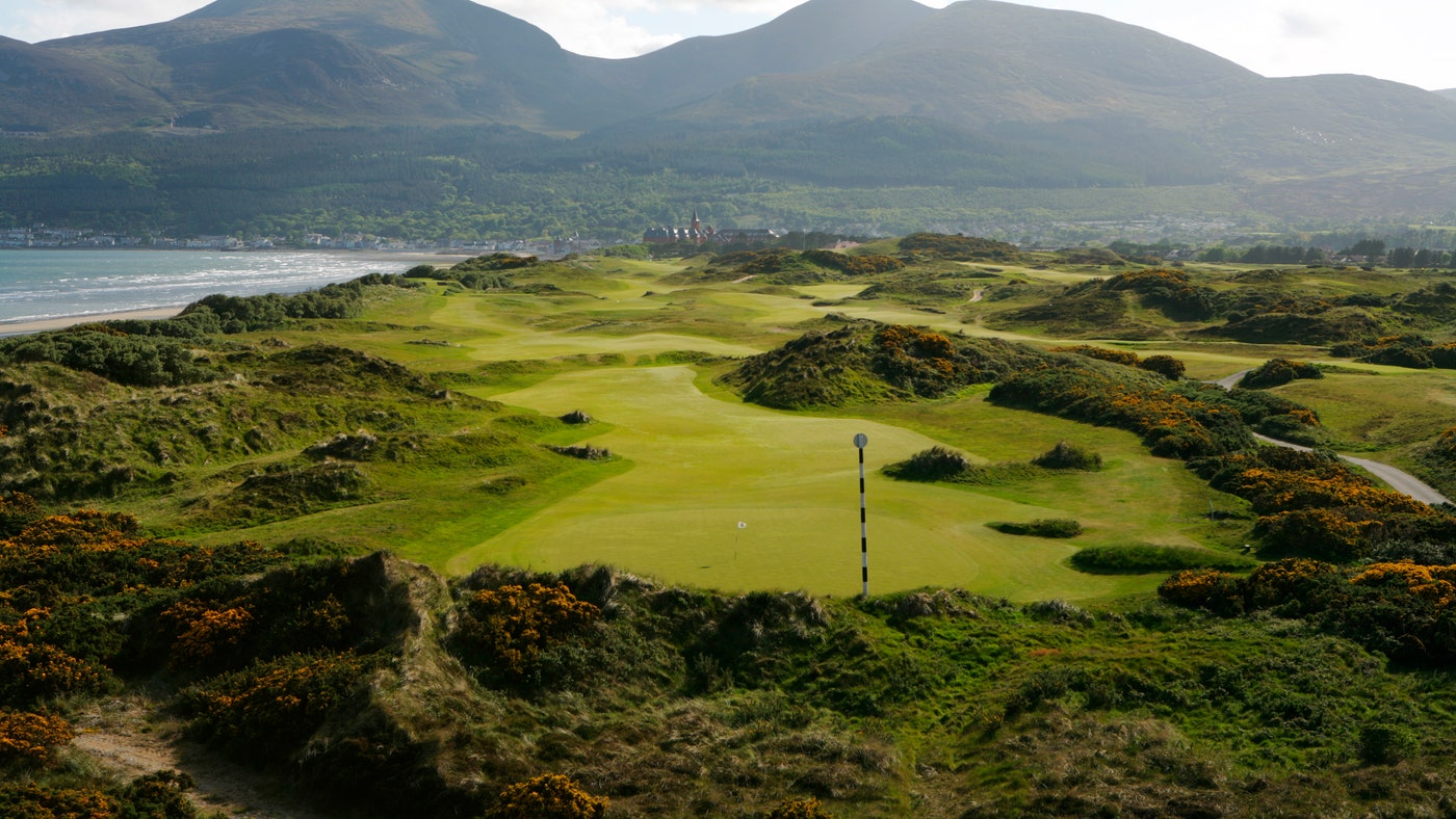 Island of Ireland vs. Scotland: Which is the better golf destination?
