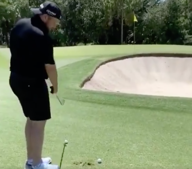 Shane Lowry’s short game is juuuuust a tad bit rusty