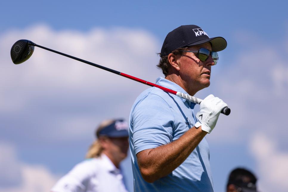 After a huge rules break, Phil goes full Phil and hits driver off pine straw to make birdie
