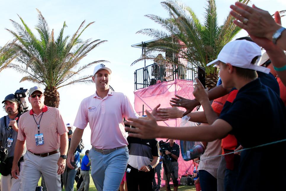 PGA Tour to allow limited number of fans at Bermuda Championship