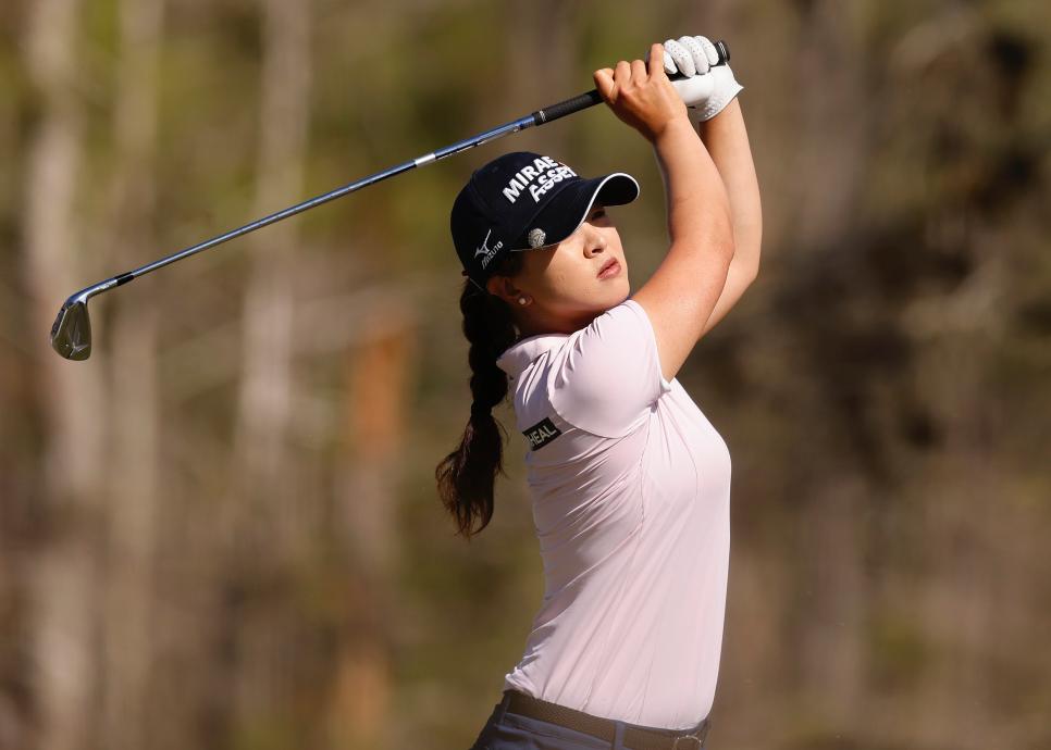 Sei Young Kim chasing Player of the Year honours with one-shot lead at CME Group Tour Championship
