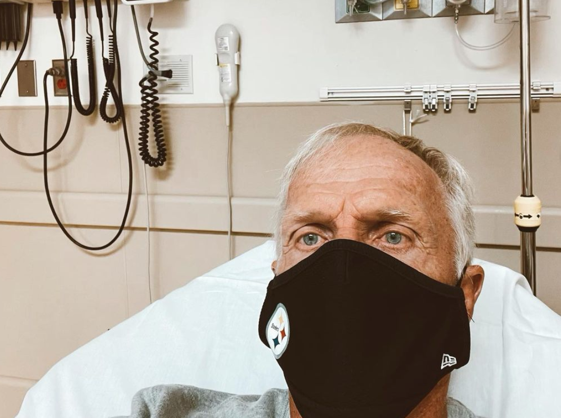 Greg Norman shares photos from hospital on Christmas announcing he has COVID-19 symptoms