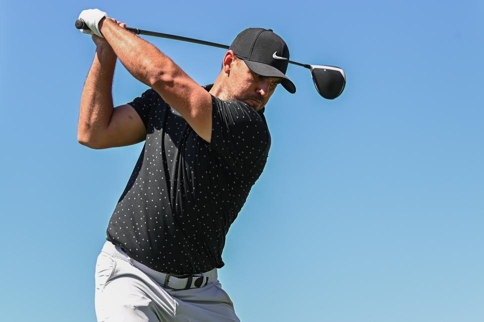 Coming off knee surgery, Brooks Koepka shows up for practice at Augusta
