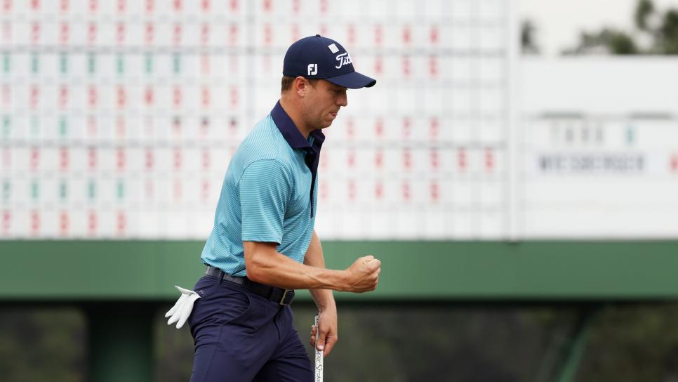 Justin Thomas enjoys a rousing tour through Amen Corner