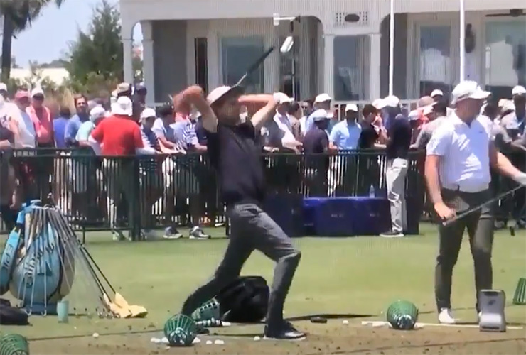 This club pro’s WILD stretching routine puts Miguel Ángel Jiménez’s stretching routine to shame