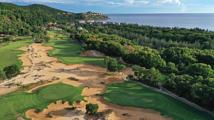 QUICKSHOT: Laguna Golf Lăng Cô