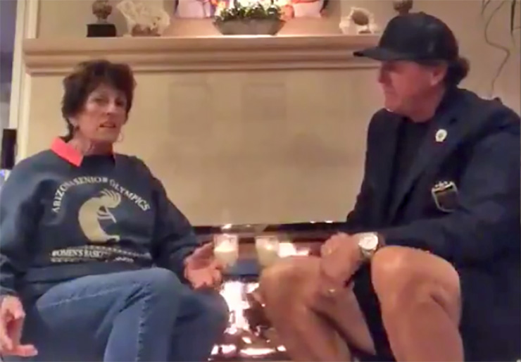 This text message from Phil Mickelson’s mom during the final round is absolutely priceless