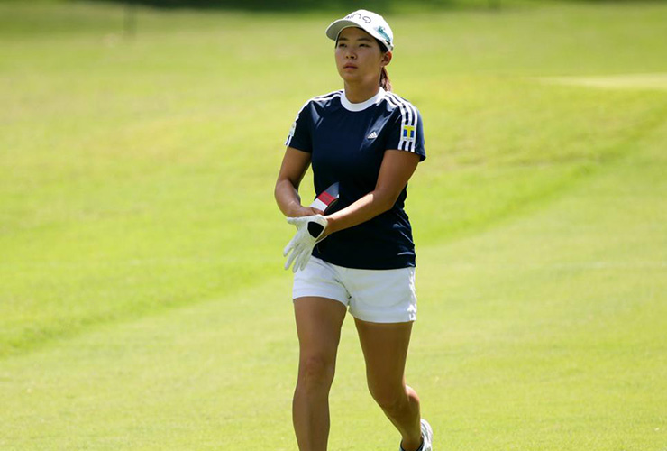 Caddie tests positive for COVID-19 and water-logged 10 on a par-3. This pro had a really bad day