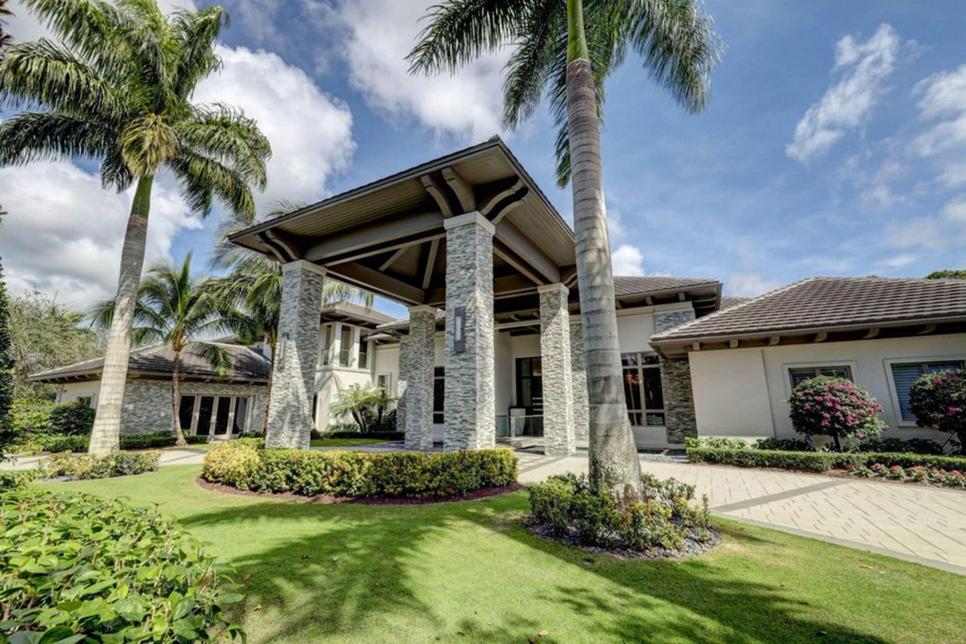 Charl Schwartzel just sold his indoor putting green-outfitted Palm Beach Gardens mansion for $9 million