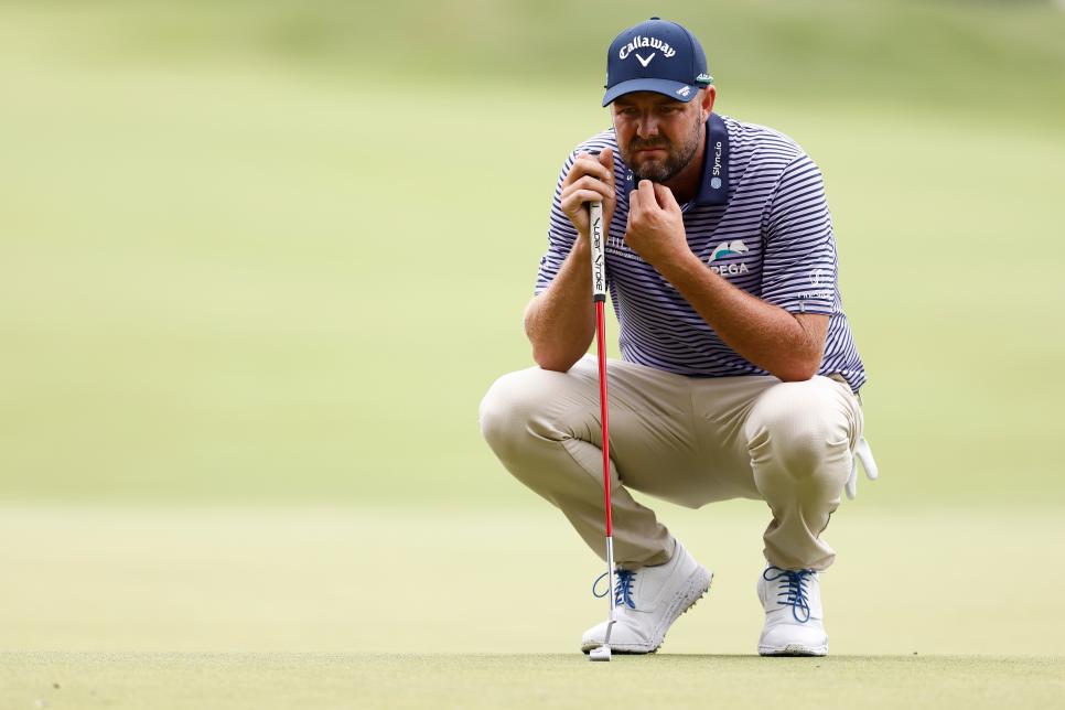 Marc Leishman shoots 67 using wedge as putter