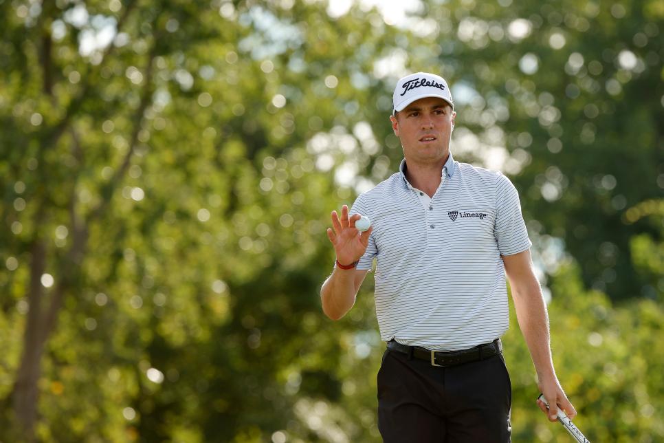 Justin Thomas, bullied into going back to his old putter by a teenager, shoots 63 at the Northern Trust